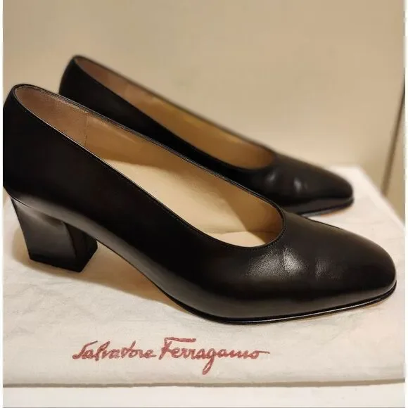 Salvatore Ferragamo Black Leather Classic Block Heel Pumps Sz 6.5 B Ret. $695 - Picture 2 of 9